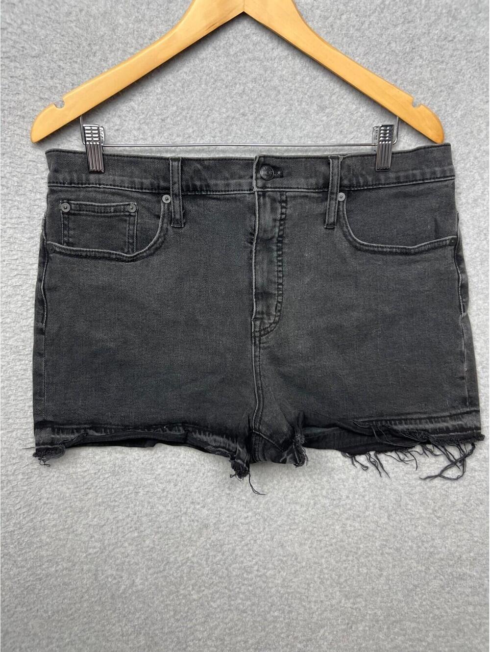 Madewell Womens High Rise Raw Hem Distressed Denim Shorts Size 32 Grunge